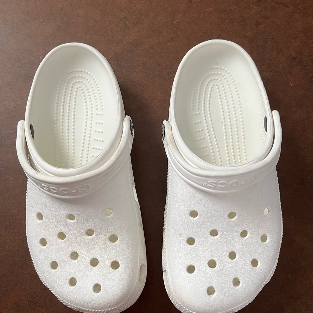 CROCS Classic White Water Shoes Sandals M7 W9 Preowned